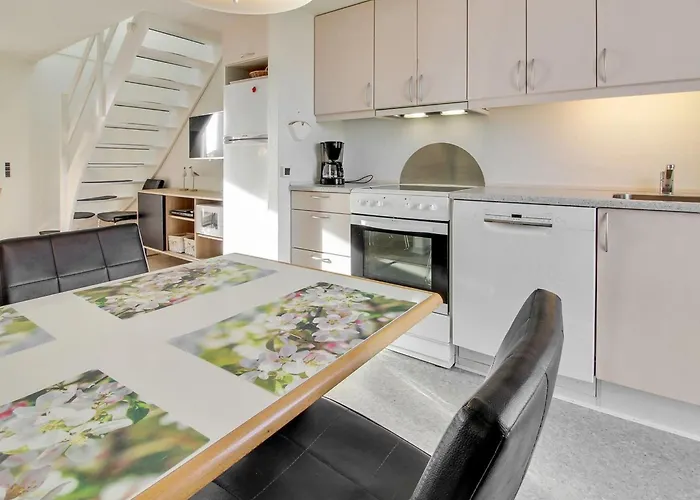 Arabella - 2-3km From The Sea By Interhome